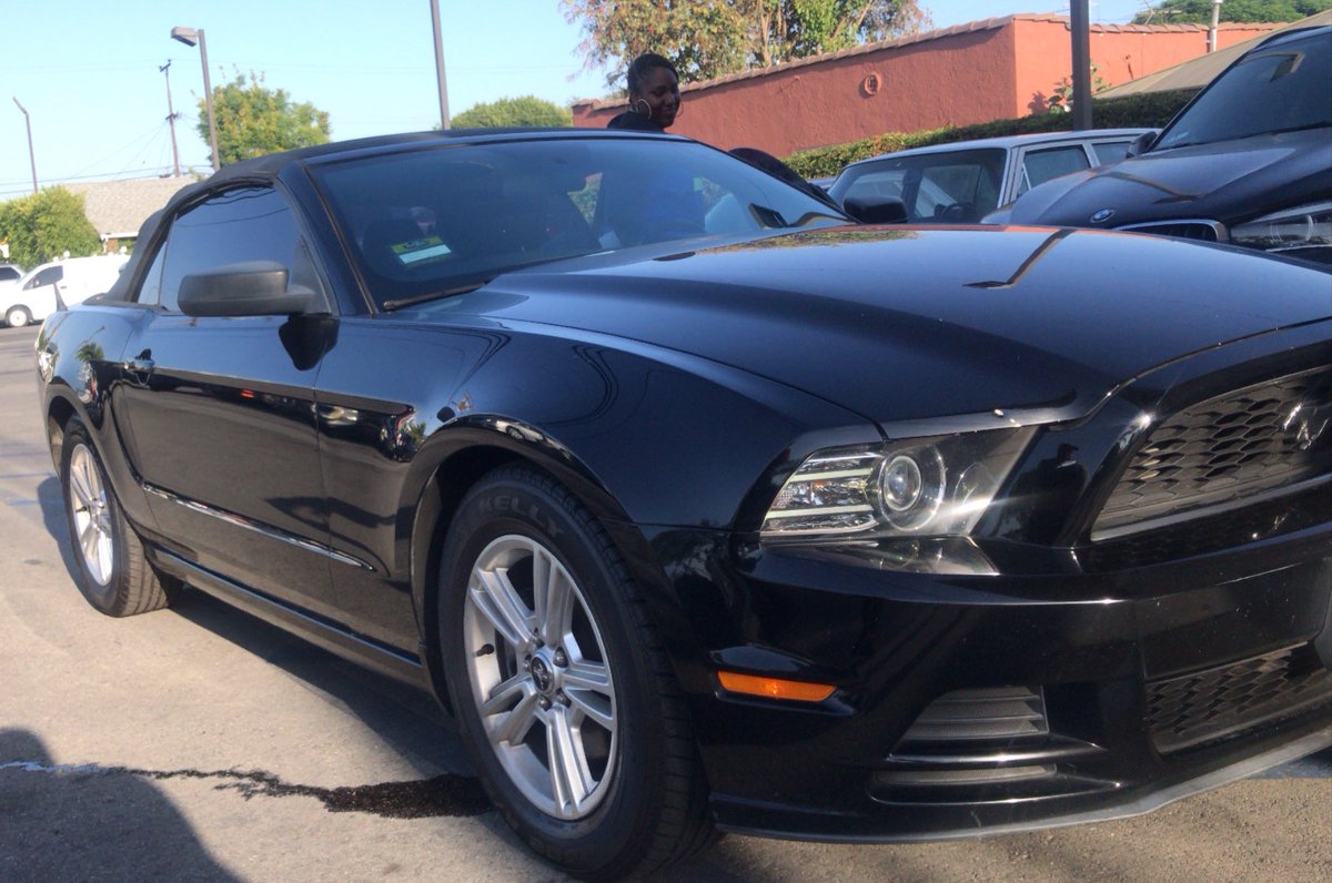 Thee_BleuPRINT's tweet photo. #MustangMonday #stanggirl π https://t.co/pWP0RDJsFh