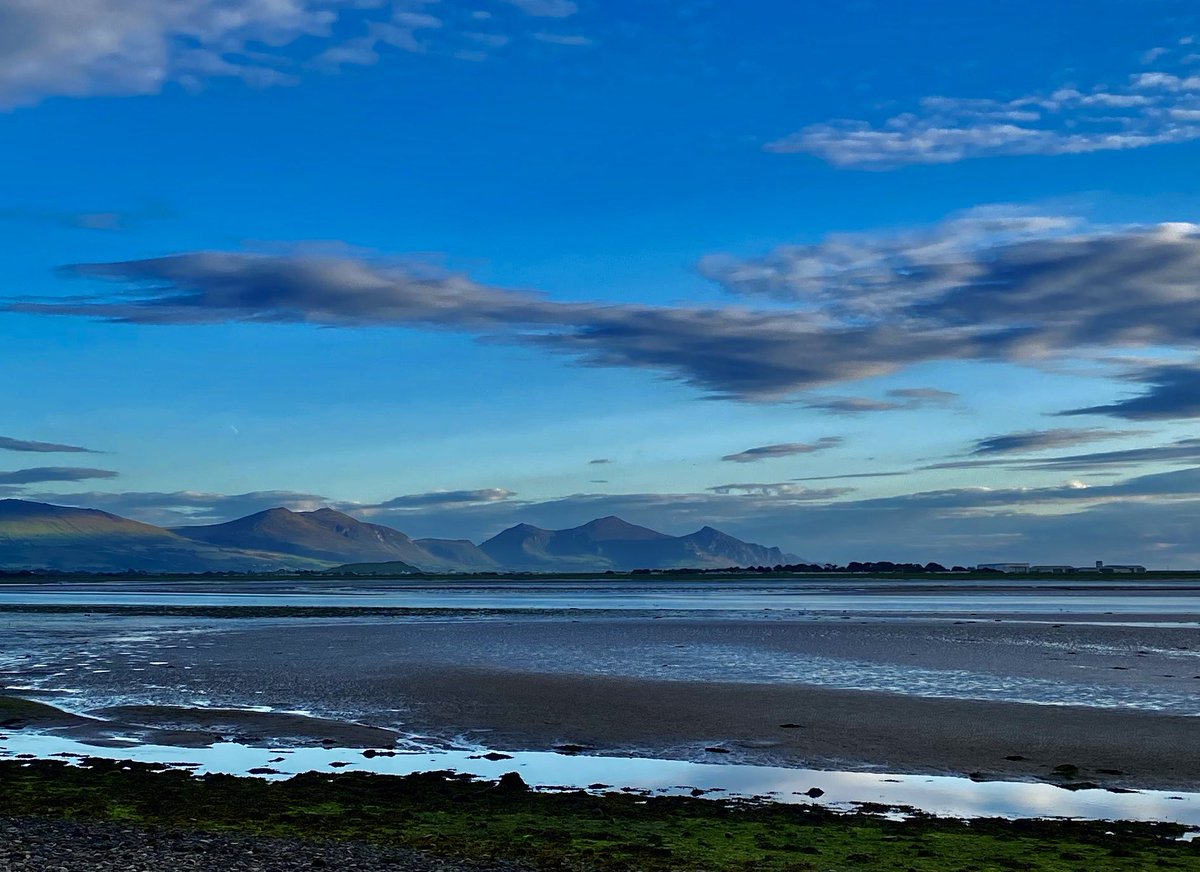 AlunFonRoberts's tweet photo. #YrEifl #Foryd #Cymru
๐ด๐ปโโ๏ธ๐ด๓ ง๓ ข๓ ท๓ ฌ๓ ณ๓ ฟ๐ https://t.co/NNRrHkJleB