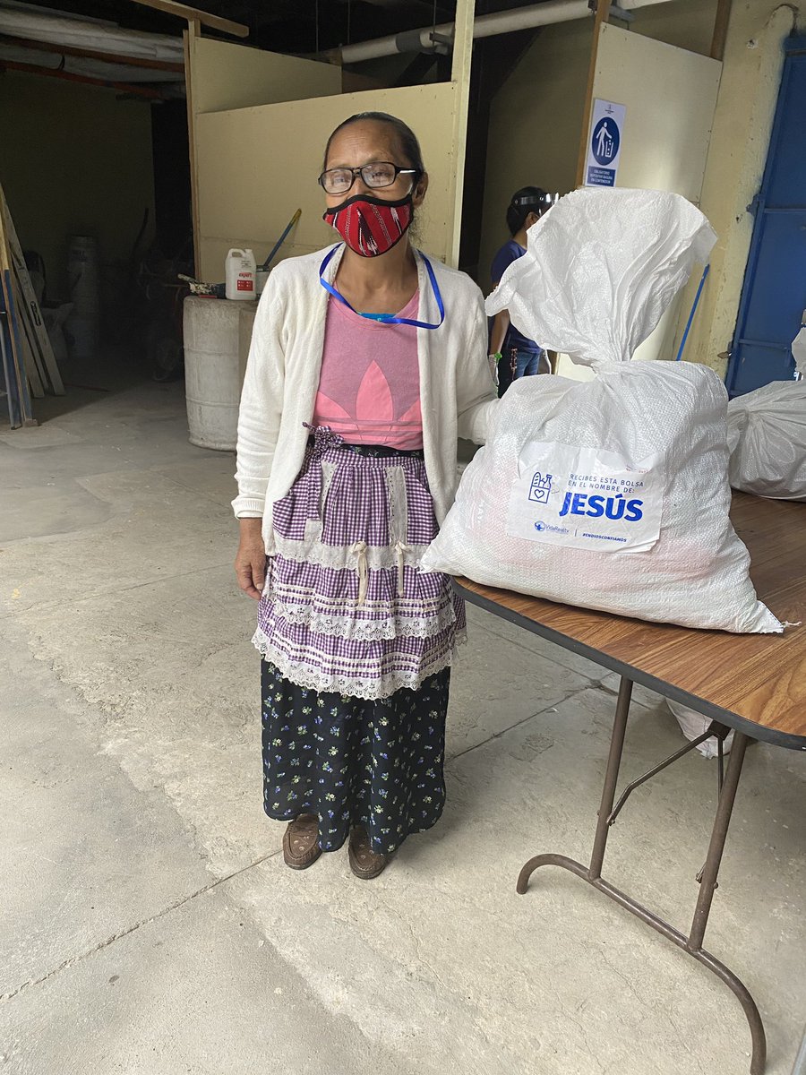 RonyD_Madrid's tweet photo. Damos gracias a Dios porque a través del ministerio  “Amparemos a la viuda y al Huérfano” iglesia Vida Real. TV sigue adelante con el proyecto Pro 5k. Replicar el milagro de la alimentación de los cinco mil una vez al mes por un año. Gracias Jesús. https://t.co/t07mj6qDiY