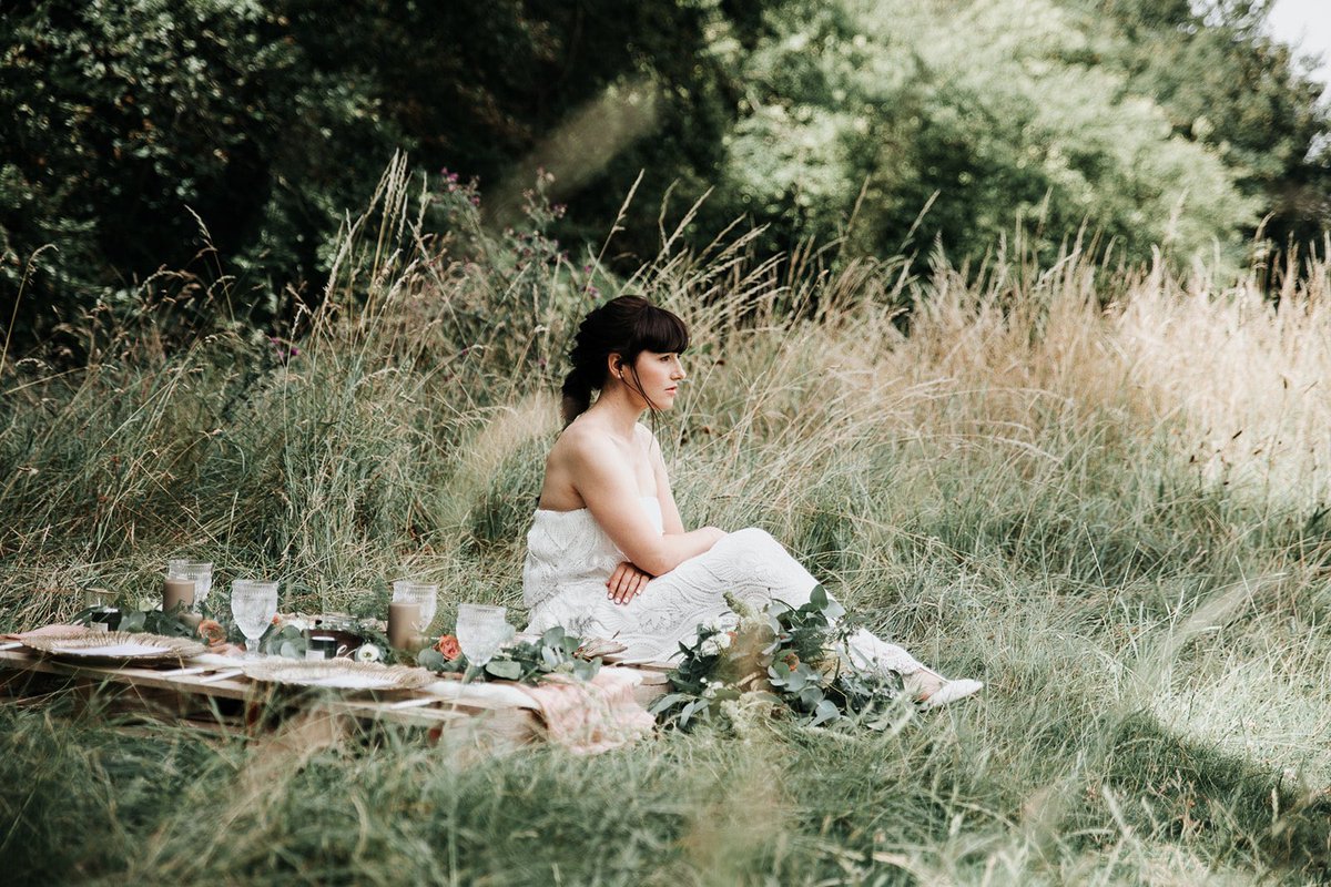 A wedding picnic in the woods with that lovely view ❤️
Photography: @garethjphotography 
Styling: @misscarlysleandco_events 
Hair: @emma_kim_hair 
Dress: <a href="/lisa/">Lisa</a>.lyons.bridal 
Flowers: @sophiemayfloral 
Stationery: @claregray_designs 
Props: @wrenprophire 
Model: @elle_e_model