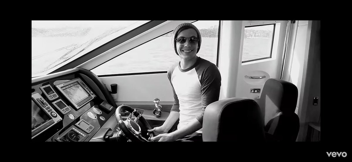 ˡᵒᵘⁱˢ ᵒⁿ ᵗʰⁱˢ ᵈᵃʸ ᵃⁿᵈ ᵗʰⁱˢ ᵈᵃʸ ᵒⁿˡʸ•