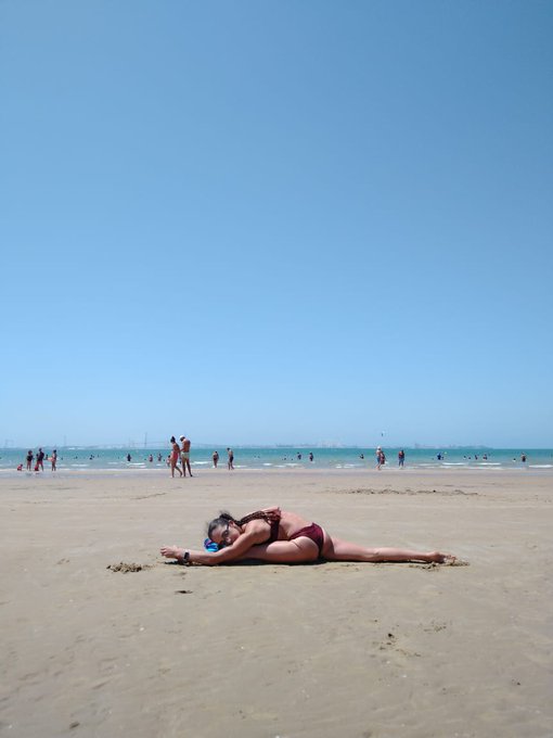 D&iacute;a de playita muy bueno https://t.co/B0QA6dRWiC