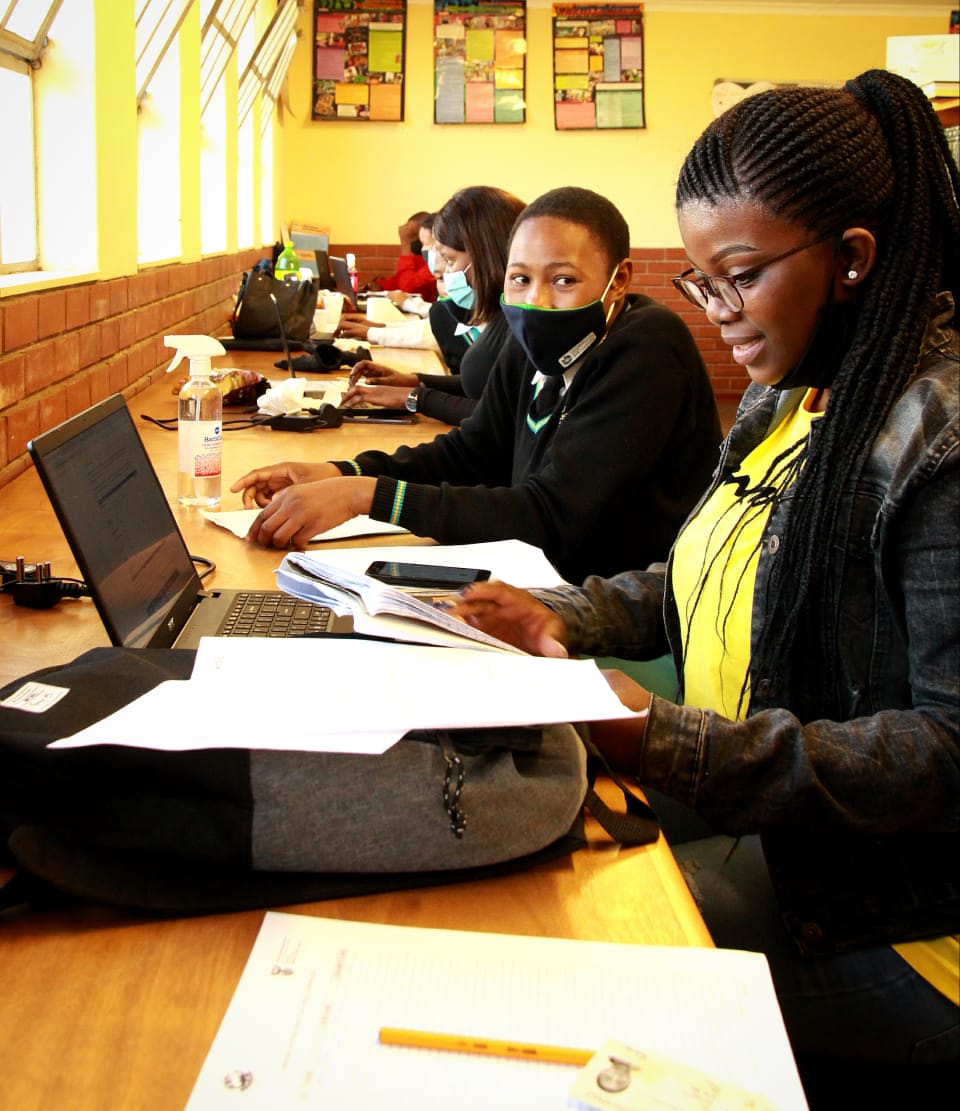 Sisonke_Found's tweet photo. @OLX_ZA We have been helping students apply for University via CAO applications. We have managed to help more than 200 students apply. We are still continuing with our project and moving from school to school in KwaZulu Natal, @KwaDukuza_LM
#LiveMoreWithOLX https://t.co/HraQJhv4ej