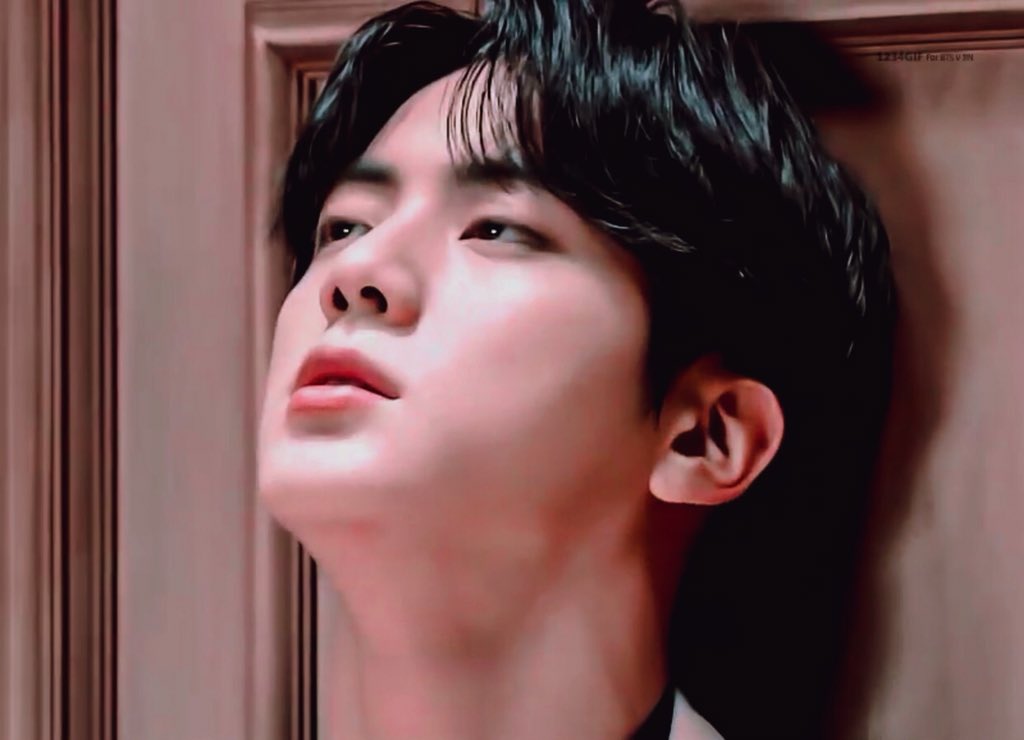 why do men even try when seokjin exists