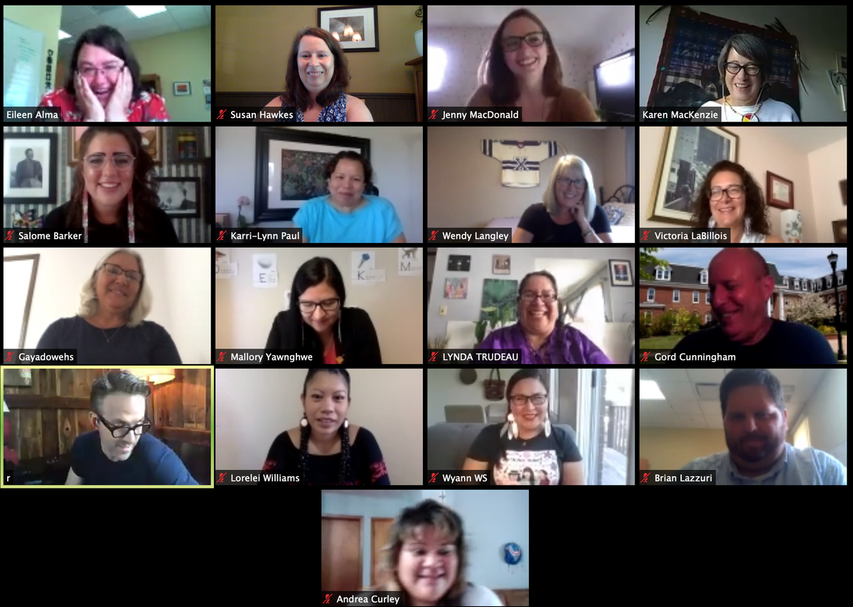 CoadyStFX's tweet photo. The #CircleOfAbundance group and @VancityReynolds came together to learn more about how each #Indigenous woman leader is driving #SocialChange in their own community.

Join us in amplifying #Indigenous women's leadership by donating today at https://t.co/rd4WHbivWK https://t.co/kJmVITvzt2