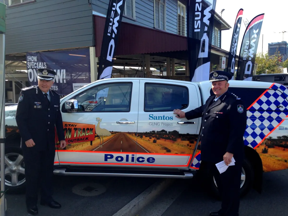KetanJ0's tweet photo. America: "Secret leaked documents reveal shady close financial relationship between fossil fuel companies and police!" 

Australia: https://t.co/5q6LGCOtZh