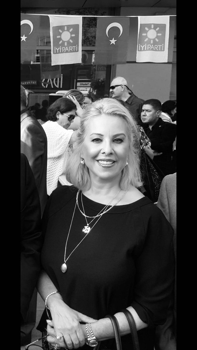 OzoktemSerap's tweet photo. @mirmikayazici
@mujdeapak
Kadınların öldürülmediği ve şiddet görmediği bir dünya istiyorum. #challengeaccapted
#kadınaşiddetehayır
#kadınkadınıngücü
#kadınlarbirliktegüçlüyüz
#istanbulsözlezmeşiyaşatır
#womenpower
#womenpowerment
#serapozoktem https://t.co/uO7Pcy7BPt