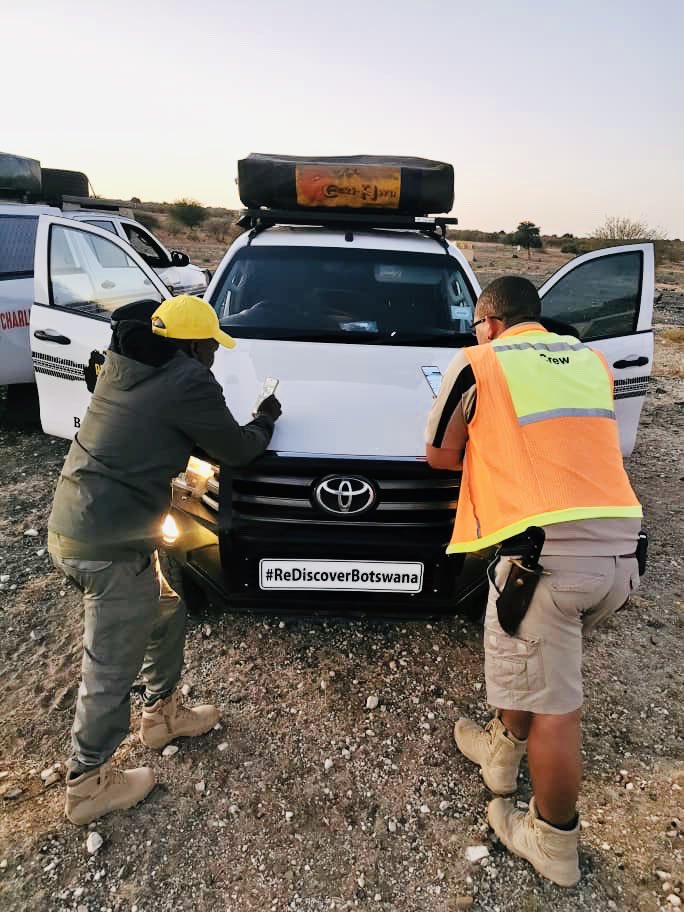 kuvuki's tweet photo. Serious boys of Ngamiland. It’s a lifestyle 
#rediscoverbotswana #botswanatourism #bigbigroadtrip #ilovebotswana https://t.co/EztnOEfLv2