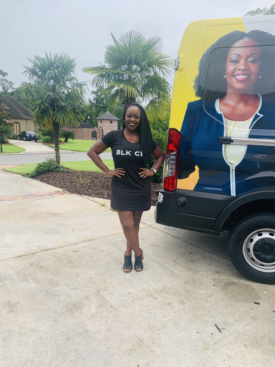 TheRealLisaHill's tweet photo. Iโm honored and humbled by Godโs amazing grace and how he divinely takes care of me and allows me to take care of so many others with their largest investment. So proud to be a Black Chief Executive Officer. Always operating with #Honesty #Integrity #BlackExcellence #BLKCEO https://t.co/eHhrlzqYbo
