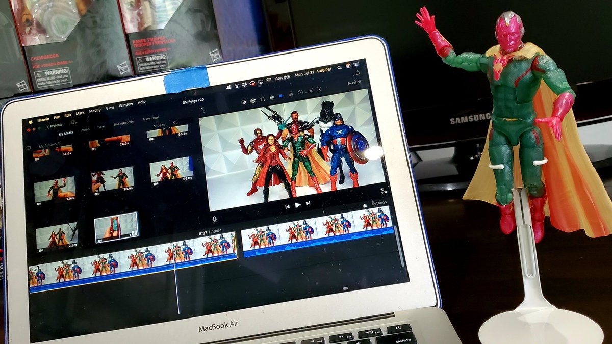 elduderino421's tweet photo. Editing part 3 of my Dude Thor BAF quest. Vision is amazing
#marvellegends #mcu #hasbro #toyphotography #actionfigures #dudethor https://t.co/9hOg8qIYK6