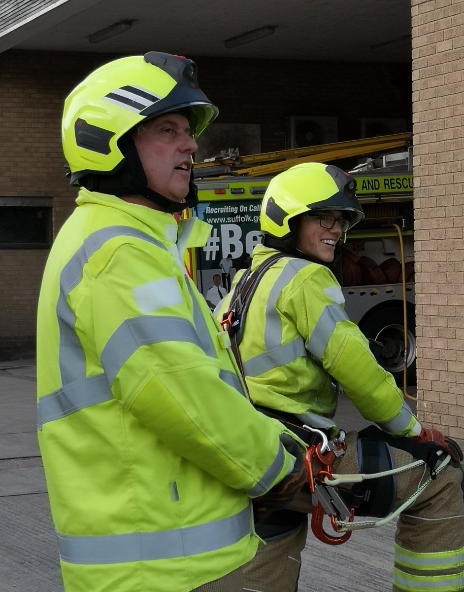 SWAH and ladder drills tonight for our On-Call development firefighters from station 01. Tonight training on some unfamiliar buildings at Stn 03 using roof ladders, work positioning and work restraint. <a href="/SuffolkFire/">Suffolk Fire & Rescue Service</a> #OneTeamOneMission #OnCallFirefighters #BePartOfOurFuture