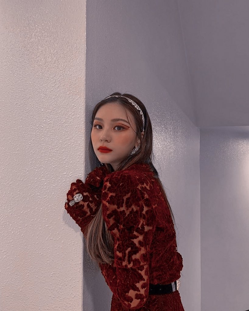 gfriendaes's tweet photo. - 𝐮𝐦𝐣𝐢 🥀 https://t.co/lUakX7ooE1