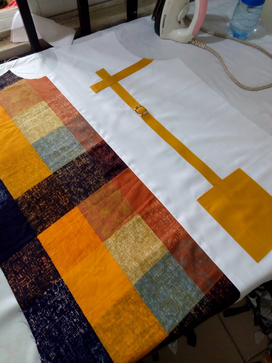 IninellyK's tweet photo. From the making process to the finished work..... 
#fashionlovers #ininellykreationz #bespoke #jumper https://t.co/6j16aq0tek