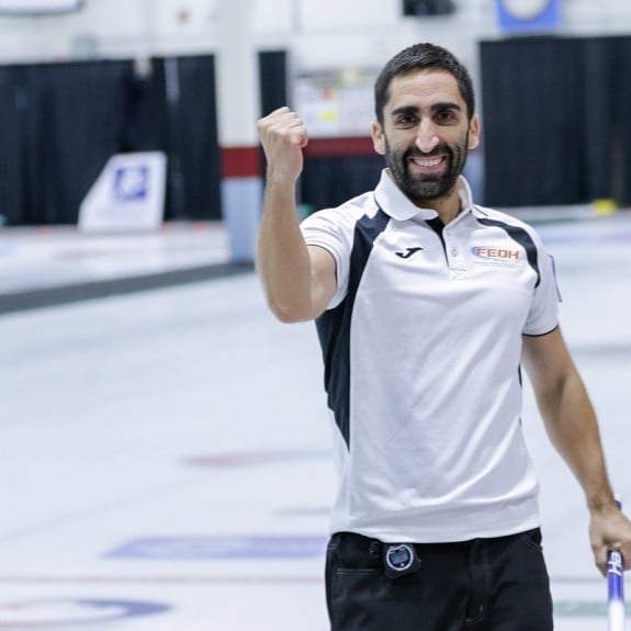 Muy agradecido <a href="/BATbasqueteam/">BAT Basque Team</a> por poder formar parte de vuestro equipo. Después de tantos años intentándolo ver mi nombre en la lista me sabe a gloria.Y sobre todo gracias a tod@s mis compañer@s, sin vosotr@s no lo hubiese conseguido.Ahora a soñar, disfrutar y trabajar día a día!