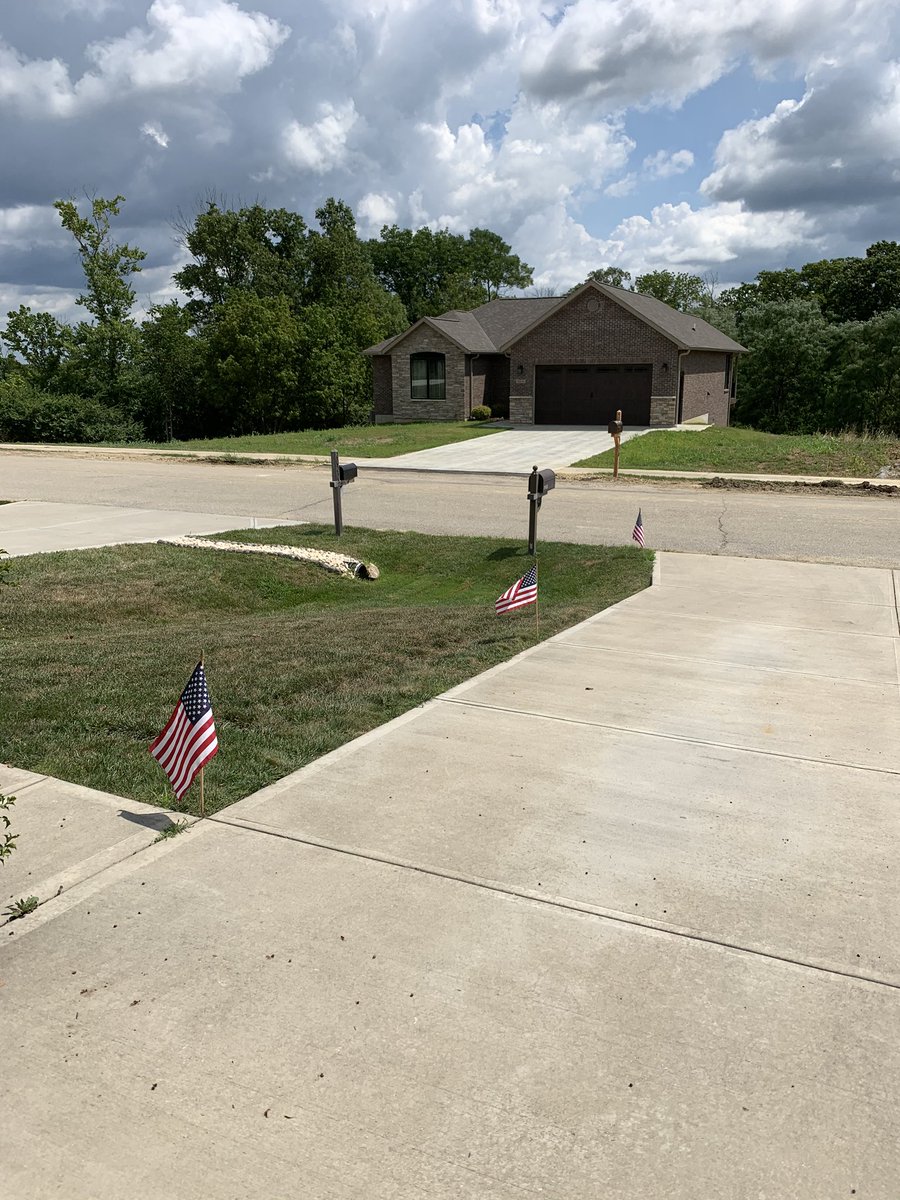 megwalch's tweet photo. Indiana flags out @X22Report  @elenochle #UnitedWeStand https://t.co/dMIeGDvg1U