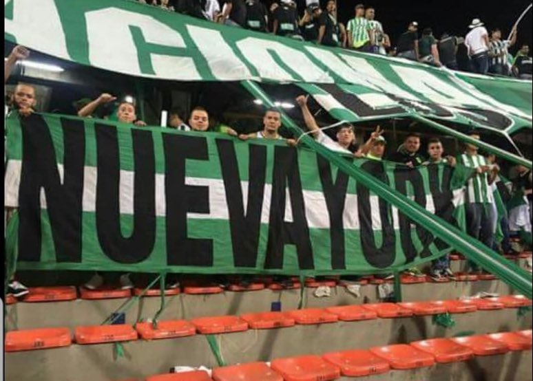 LDSNuevaYork's tweet photo. Allí estuvimos presentes aquel 27 de Julio, fieles a esta pasión sin límites que llevamos Los Del Sur Nueva York. Desde muy pelaos siempre escuchábamos los relatos de nuestros viejos sobre aquella mítica noche del 31 de Mayo, y aquí estuvimos cumpliendo este #SueñoContinwntal 🇳🇬 https://t.co/fb3JgBiHPN