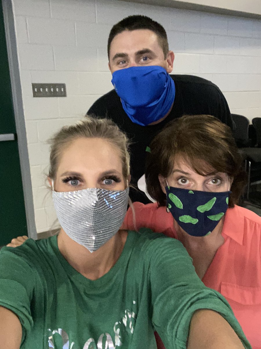 MrsDutcher84's tweet photo. LOVED having CPI refresher today with my amazing @Carroll_Middle APs!! It’s Thank you @jrow48 &amp; @dodson_daniel for being my partners!! This is going to be a GREAT year!!! @CISDSpProg https://t.co/uOzUlE3ppR