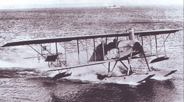 ron_eisele's tweet photo. 28 July 1914. First torpedo drop (a 14-inch 850lb Whitehead torpedo) by a British aircraft was carried out by Arthur Murray Longmore, Squadron Commander of Calshot seaplane station. He flew a Short Admiralty Type S84, No. 121 (Short Folder). British two-seat floatplane. https://t.co/rhbIWS90rG