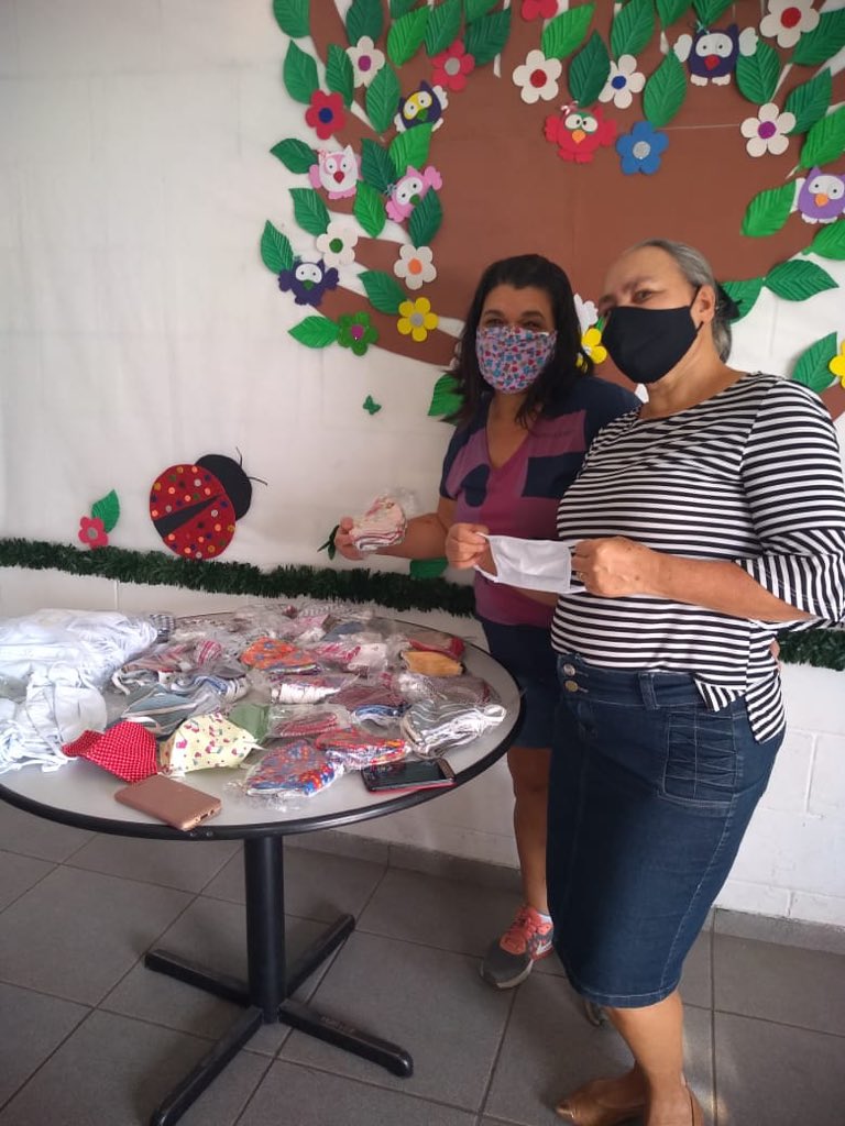 SPEUnicamp's tweet photo. We're more than happy to share with you all the result of the cooperation between SPE UNICAMP, ENACTUS UNICAMP and MADREPÉROLA Project, alongside our members and appreciators who helped us to raise money in order to produce 500 masks for protection against the COVID-19. #SPEcares https://t.co/qZr2cGsVuU