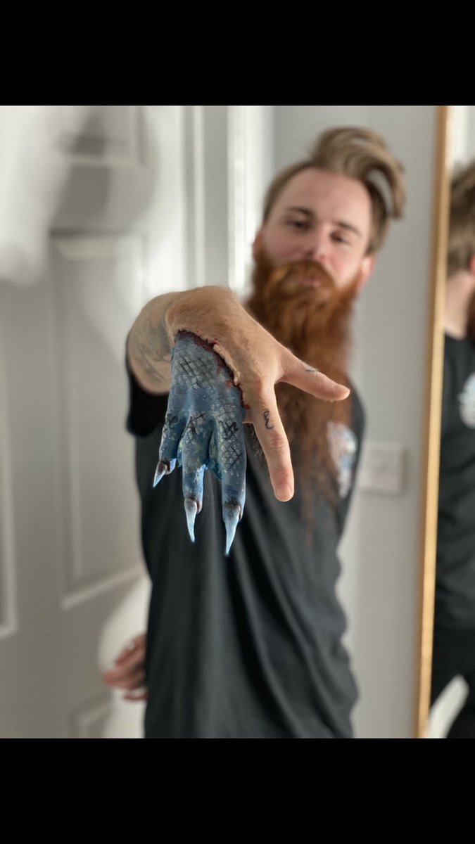 What’s the male terminology for a mermaid?? Cos I think I just found one 🧜🏻‍♂️ #justaddwater #merman #sfx #SIREN #gore #fantasy #fantasyart #scarwax #fakeblood #webbedhand <a href="/SirenTV/">Siren</a>