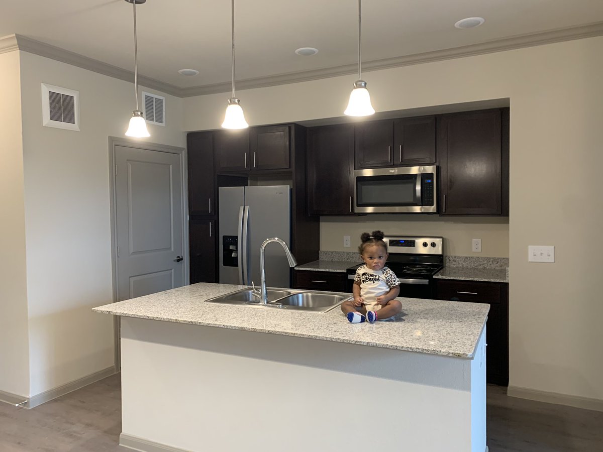 AceandtheSpade's tweet photo. WE GOT OUR APARTMENT 😭
GOD IS AMAZING!!! Me and my daughter have been sleeping in hotels the past 3 weeks. It’s been beyond rough! I wanted to give up so badly! BUT GODDDDD! 😭😭❤️❤️❤️❤️❤️❤️🙏🏾🙏🏾🙏🏾🙏🏾 https://t.co/Vo5TgJJGc8