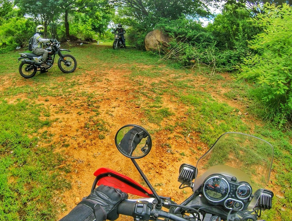 leavetheroad's tweet photo. Which trail do we take next?
.
.
.
.
#Offroad #offroadtrails #adventure #trailbashing #xpulseriders #xpulse200 #himalayan #jawamotorcycles #jawa #trailsofindia https://t.co/0eRQj4cIrt https://t.co/Duew967a9X