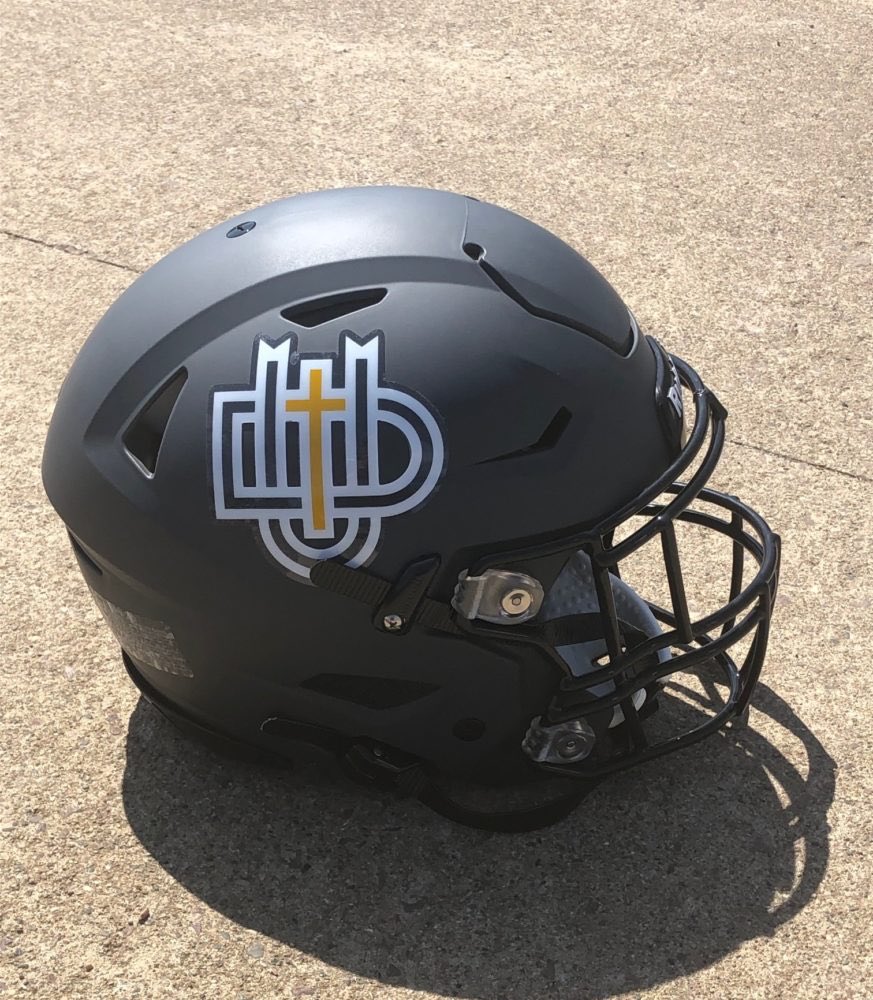 pratleytc's tweet photo. I am very excited announce I’ve recieved an offer to play college football at Dordt University. Thank you @Coach_Eekhoff ,@coach_penner, and the rest of the staff. Go Defenders! https://t.co/h6doaUtQGK