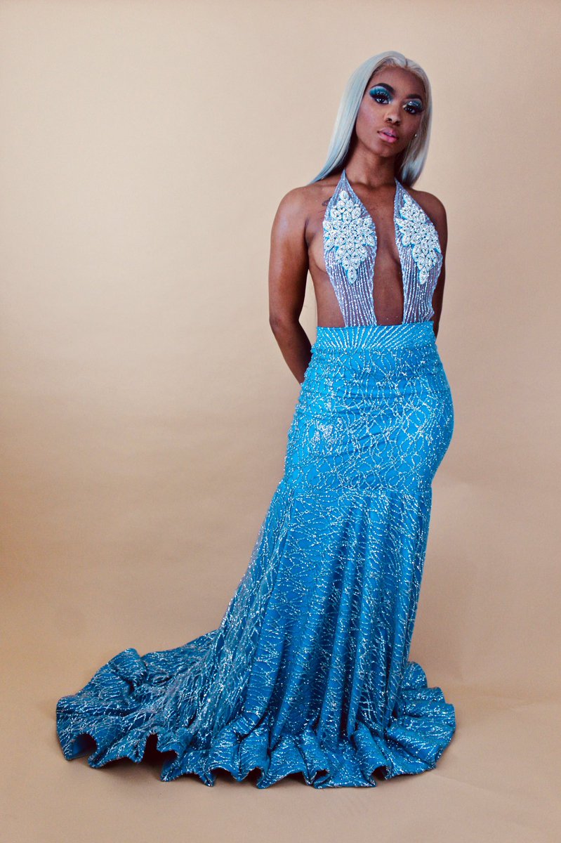 LolaaMariee1's tweet photo. And of course they were mad 😝
but it’s nothing personally I can do about that.✨ #QuarantineProm #2020VISION https://t.co/D3jLbAxKb9