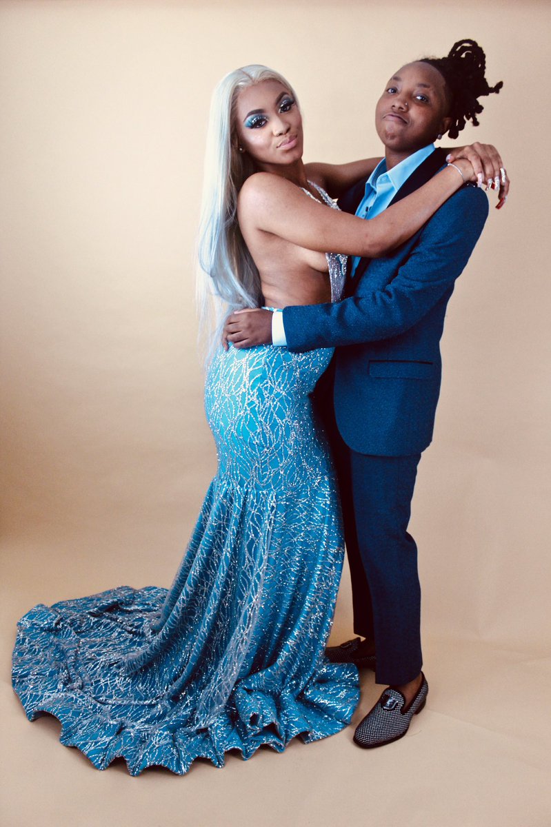 LolaaMariee1's tweet photo. And of course they were mad 😝
but it’s nothing personally I can do about that.✨ #QuarantineProm #2020VISION https://t.co/D3jLbAxKb9