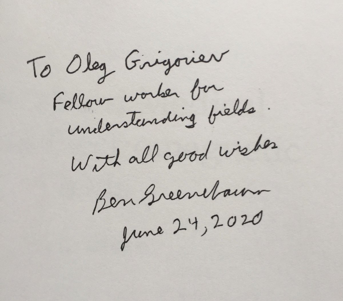 O_Grigoriev's tweet photo. Пришел дорогой подарок от prof. Ben Greenebaum. Почти месяц от Висконсина, США, до Москвы. Ben был у нас на самой первой международной конференции по гармонизации #электромагнитных предельных уровней и приезжал потом несколько раз. Спасибо профессор #Greenebaum!! https://t.co/efP14GILL5