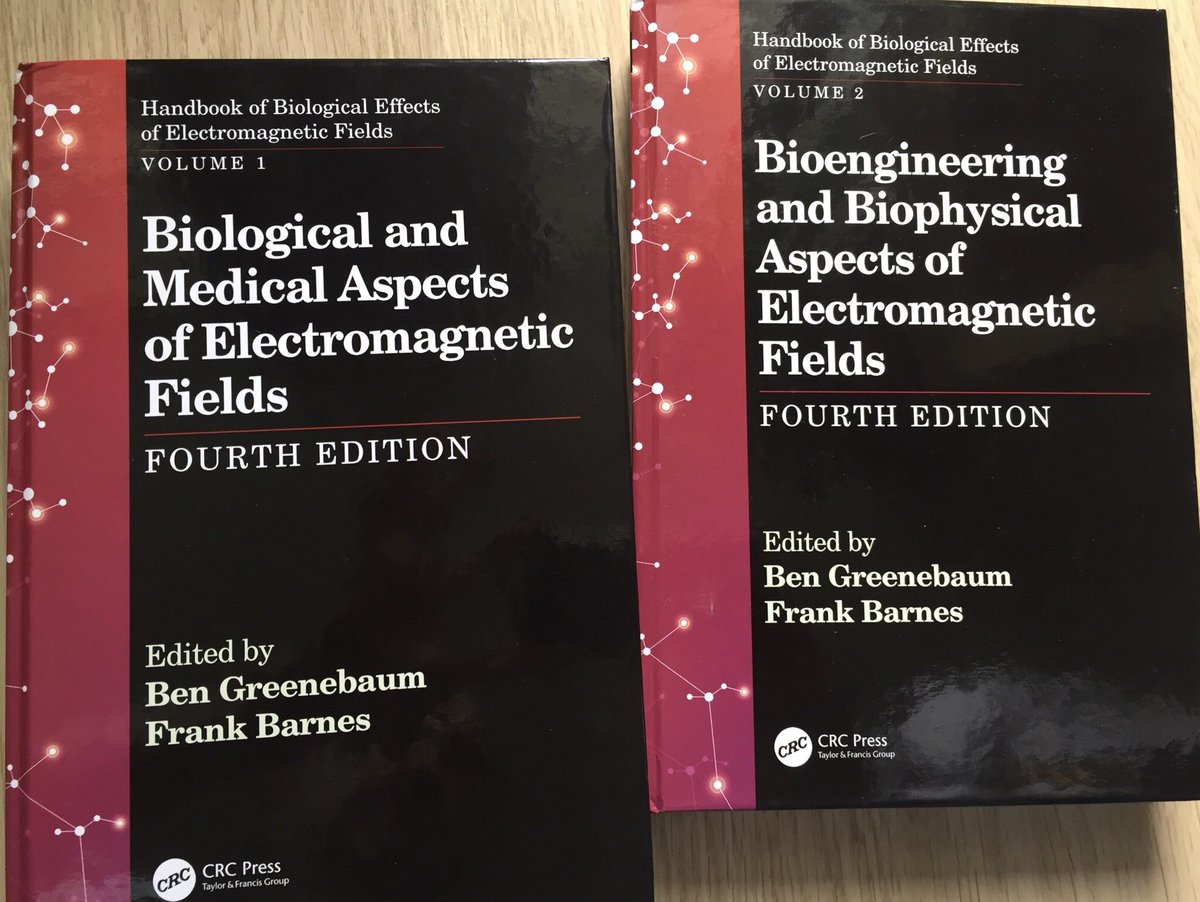 O_Grigoriev's tweet photo. Пришел дорогой подарок от prof. Ben Greenebaum. Почти месяц от Висконсина, США, до Москвы. Ben был у нас на самой первой международной конференции по гармонизации #электромагнитных предельных уровней и приезжал потом несколько раз. Спасибо профессор #Greenebaum!! https://t.co/efP14GILL5