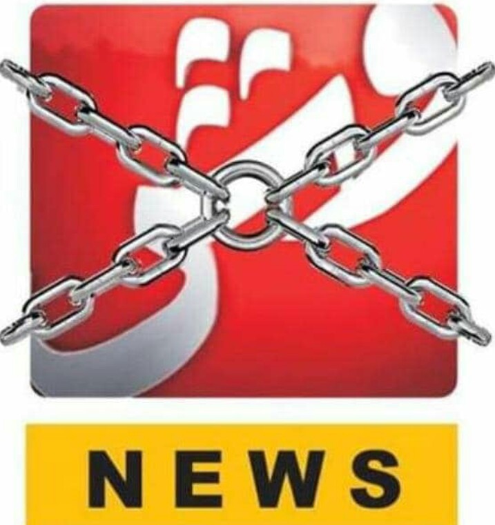 Chukaap's tweet photo. "بلوچستان کی آواز بند"
بلوچی زبان کا واحد نیوز چینل وش نیوز گزشتہ کئی دنوں سے آف ائیر، نشریات بند، بلوچستان مکمل بلیک آؤٹ، سینکڑوں صحافی بے روزگار، حکومت پاکستان کیوں خاموش؟
#BalochiChannel #VshNews
@ImranKhanPTI @sakhtarmengal @BBhuttoZardari @jam_kamal @HamidMirPAK @Saherb1 https://t.co/pGQiaVXXqt