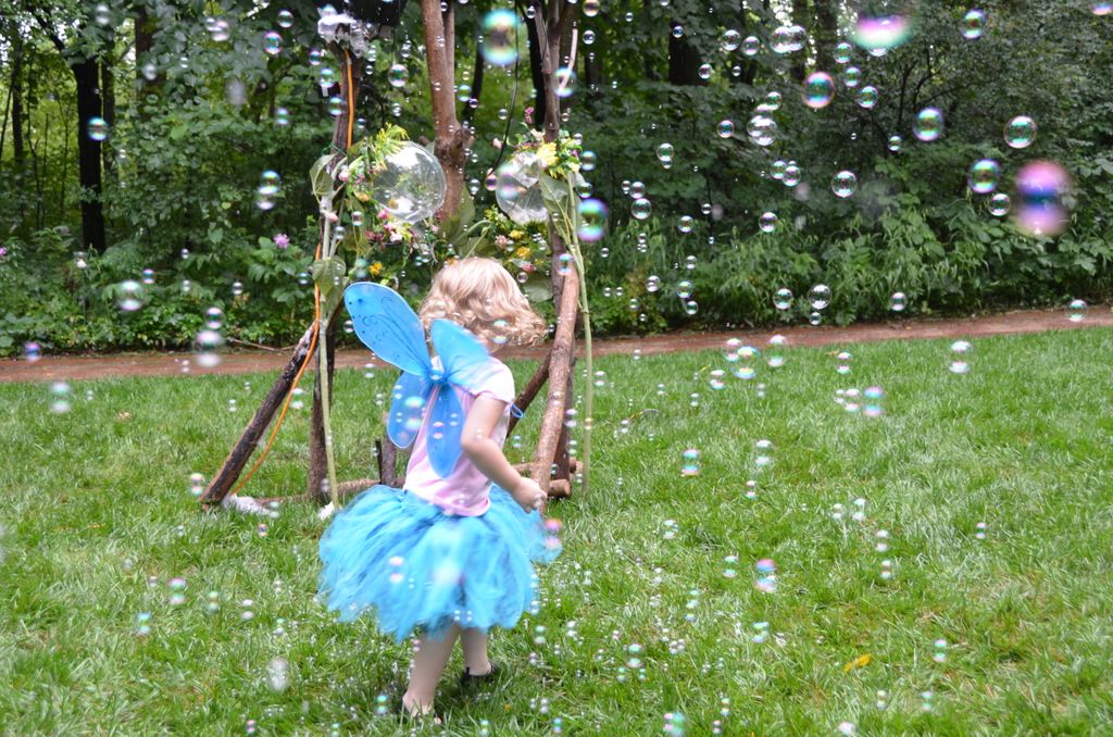 Minnetrista's tweet photo. We have just shy of a week left of our special event, Faeries, Sprites, &amp; Lights! This year's event is free but we have fun add-on craft items, check out our website! Please remember masks are required for faerie goers 8 years and older and recommended for ages 2-7. #faefun https://t.co/VAfa2KoSuV