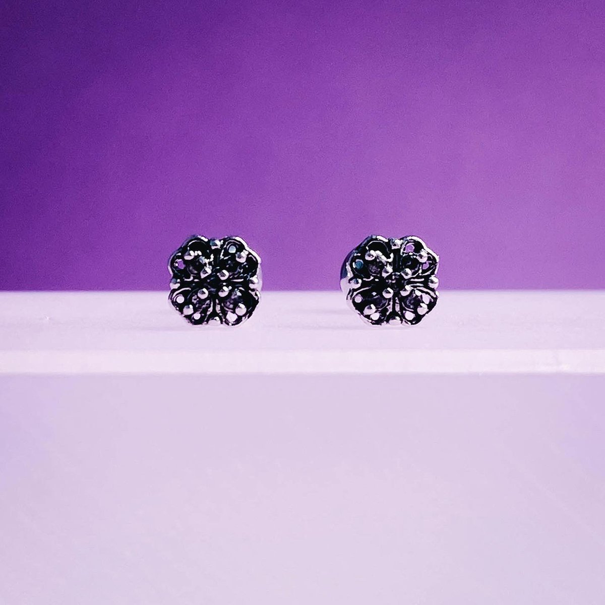 안개꽃 귀걸이 피어싱 업데이트💜 

Baby's breath ピアスアップデート💜 

Baby’s breath piercing updated💜

🇰🇷/KRW👉🏻 blackmind.co.kr
🌐/USD👉🏻 En.blackmind.co.kr
🇯🇵/JPY👉🏻 Jp.blackmind.co.kr