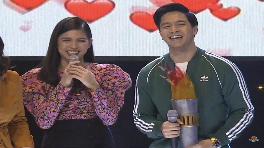 troobie_md's tweet photo. Funny how the pandemic made us see them in a different perspective. How we saw their relationship without expectation, with content &amp; the happiness w/ the thought that they’re more than OK! Seeing them enjoying working together is pure joy for us! #ALDUBatADN5YearsNa https://t.co/sssttdGOSB