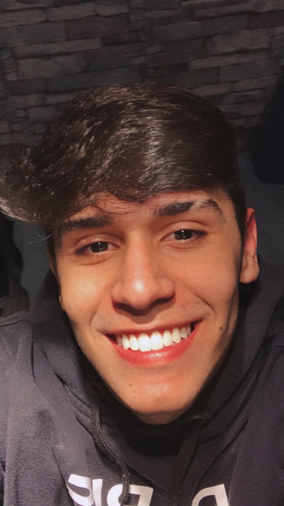 nilsonnetto_'s tweet photo. cheio de sdd do que nem vivemo ainda https://t.co/fpNOY3lIII