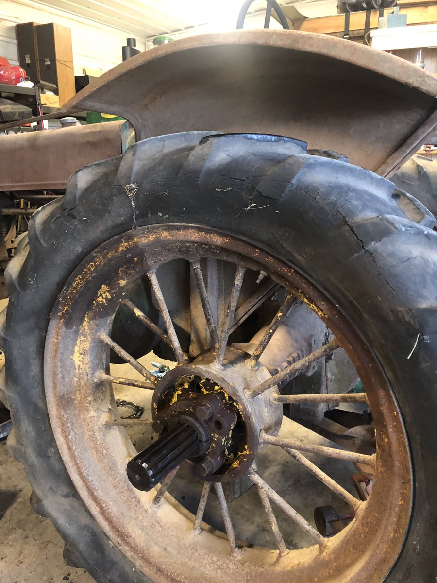 MullengerTravis's tweet photo. Wheels are flipped and doing a test fit of the fenders https://t.co/Lye5ZgXXij