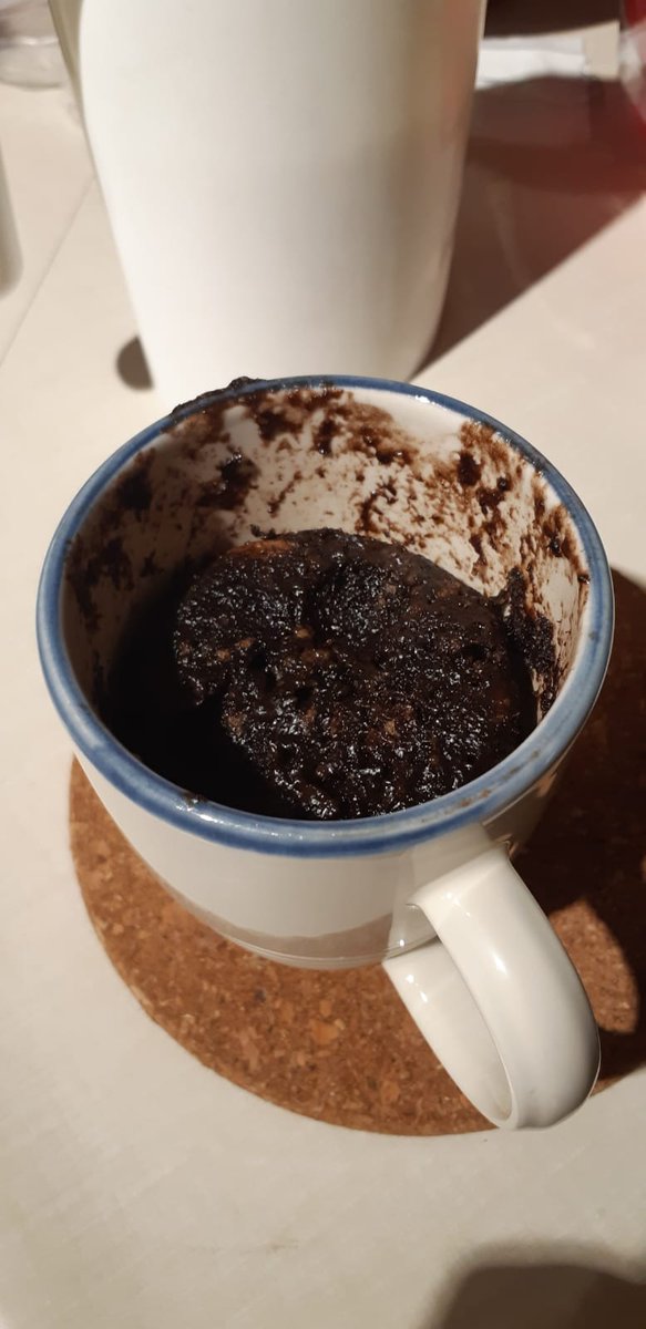 4th_UK's tweet photo. Tonight's virtual Trex meeting was an Unbirthday Party, planned by our Pathfinder, Charlotte. We made 2 ingredient mug cakes (sandwich cookies and milk!) and played a Disney Kahoot. @girlguidesonnv @girlguidesofcan #Community16 #lifeskills #GuideAtHome https://t.co/4WvyuArHsa