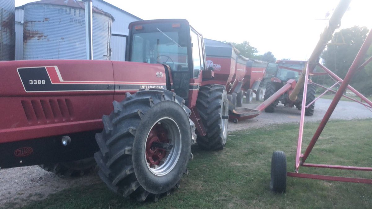 #vintage wagon hauler #ontag #harvest2020 #internationaltractor <a href="/180YieldFailure/">180 Yield Failure</a>