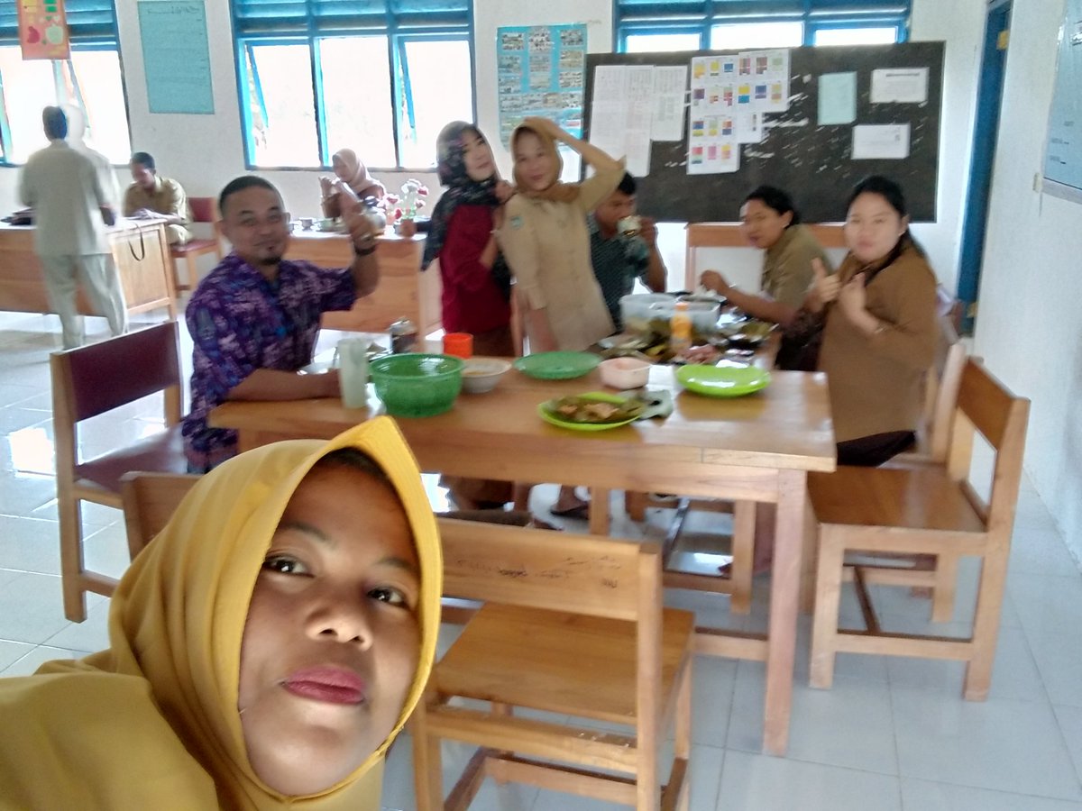 Nurjan19831's tweet photo. Selalu belajar demi kesuksesan https://t.co/7kxyfIdOJ9