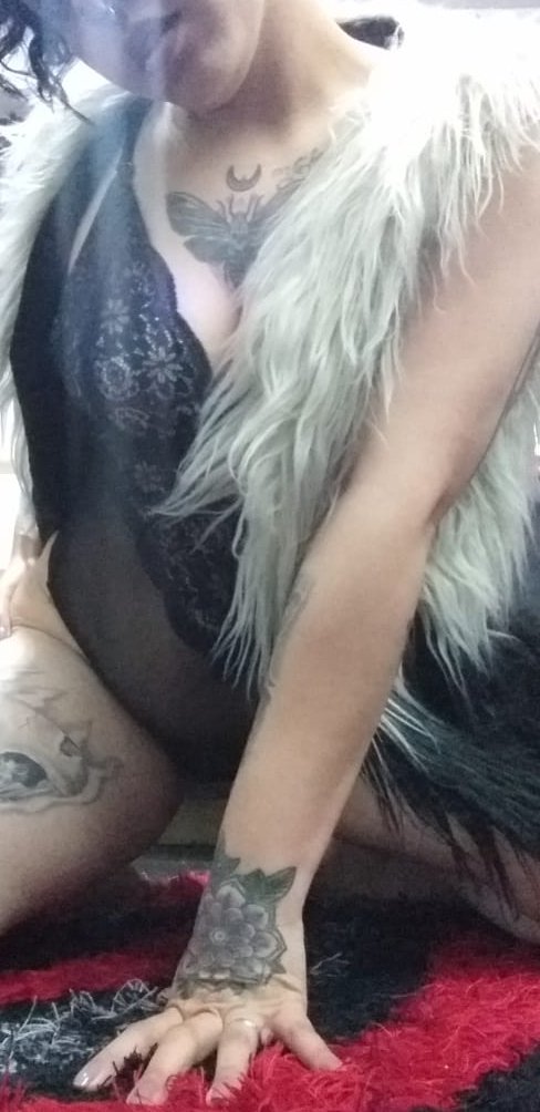 StudioFreak1's tweet photo. Come and meet the SF girls https://t.co/WwzEsSTIM2