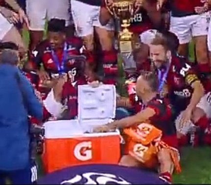 rrn_oficial's tweet photo. Vai um @GatoradeBR com sabor de título aí? https://t.co/6cV4y6fbTh