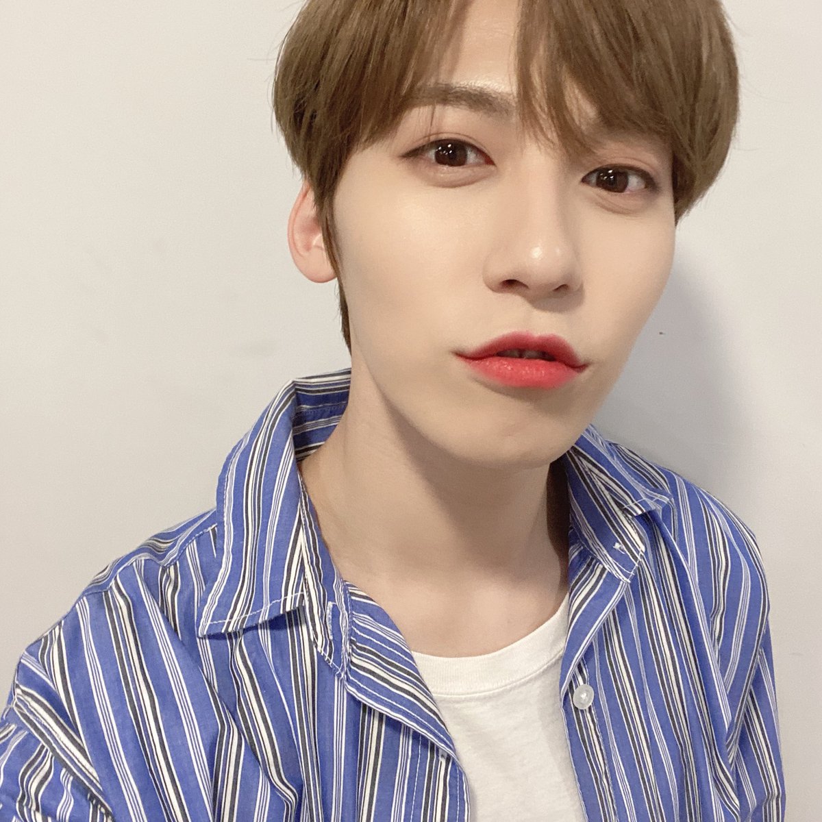official_ONEUS's tweet photo. [#건희]
오늘 날씨가 참 좋아요!!🌤
달님들! 오늘 하루도 화이팅 넘치는
좋은 하루 되세요!😁✨ https://t.co/afzZSyKavJ