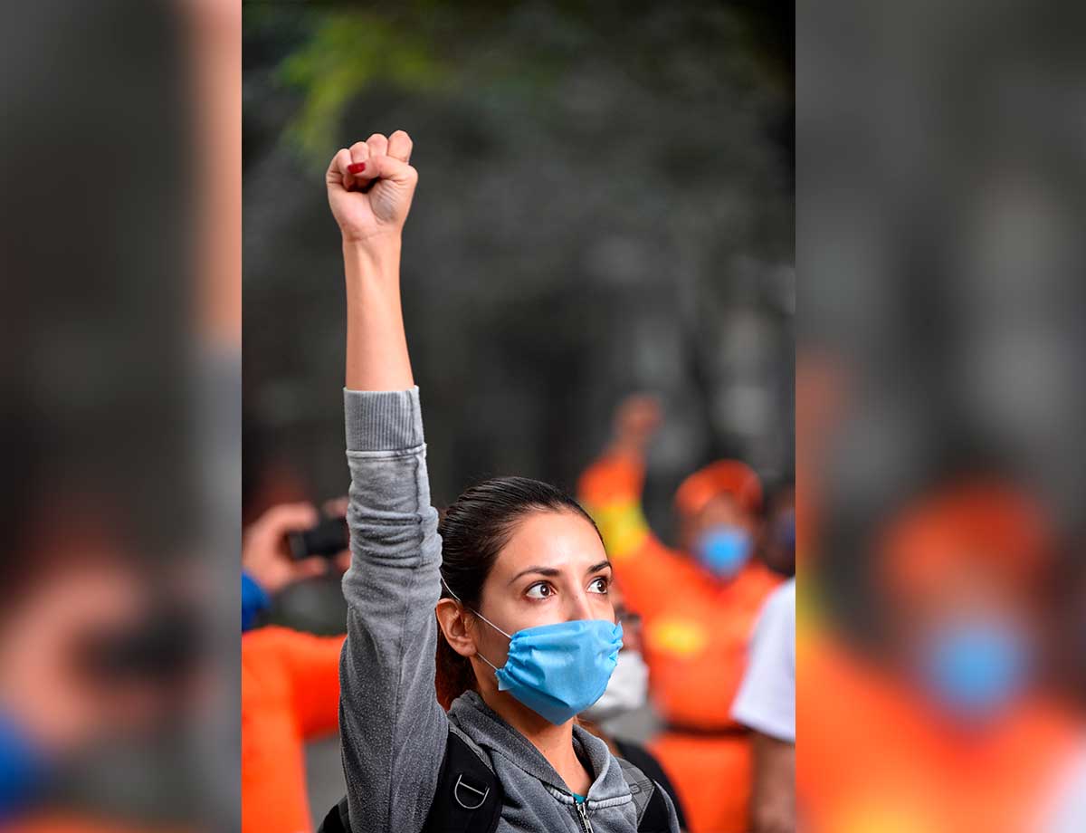 epigmenioibarra's tweet photo. Documentaron otro fraude: el desvío millonario en los apoyos a damnificados por sismos
Virgilio Andrade, el que justificó la CasaBlanca, dijo que todo estaba en orden...

NoAlOlvido
AyotzinapaVerdadyJusticia
ErradicaremosLaImpunidad
#DerribaremosLaCorrupcion https://t.co/IZoo5owxs7