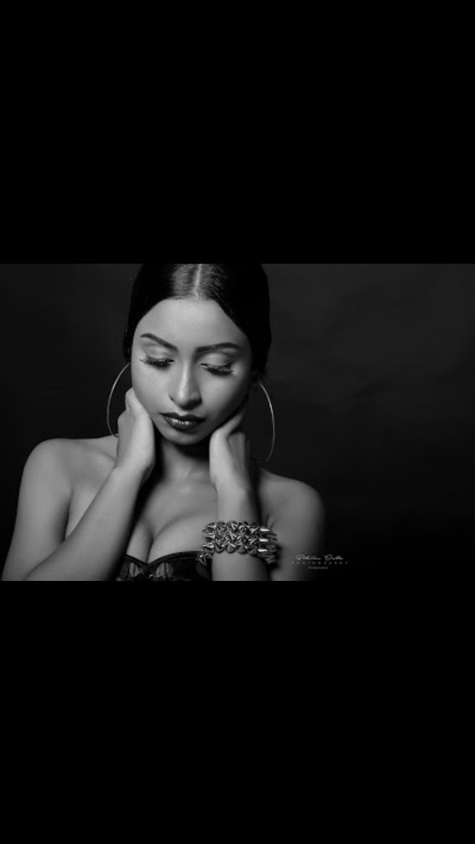 KoyenaNath's tweet photo. #Twitter #blackandwhitephotography #BlackLove #potraitlove #potraitphotography https://t.co/5EXhUpiI0G