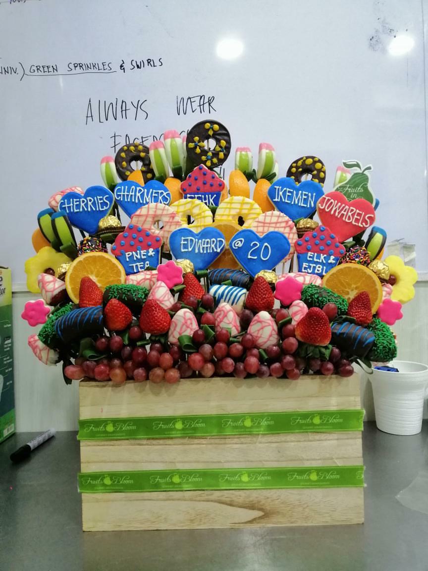 ᴘᴀʀᴏᴋʏᴀ ɴɪ ᴇᴅᴡᴀʀᴅ ヅ tweet media