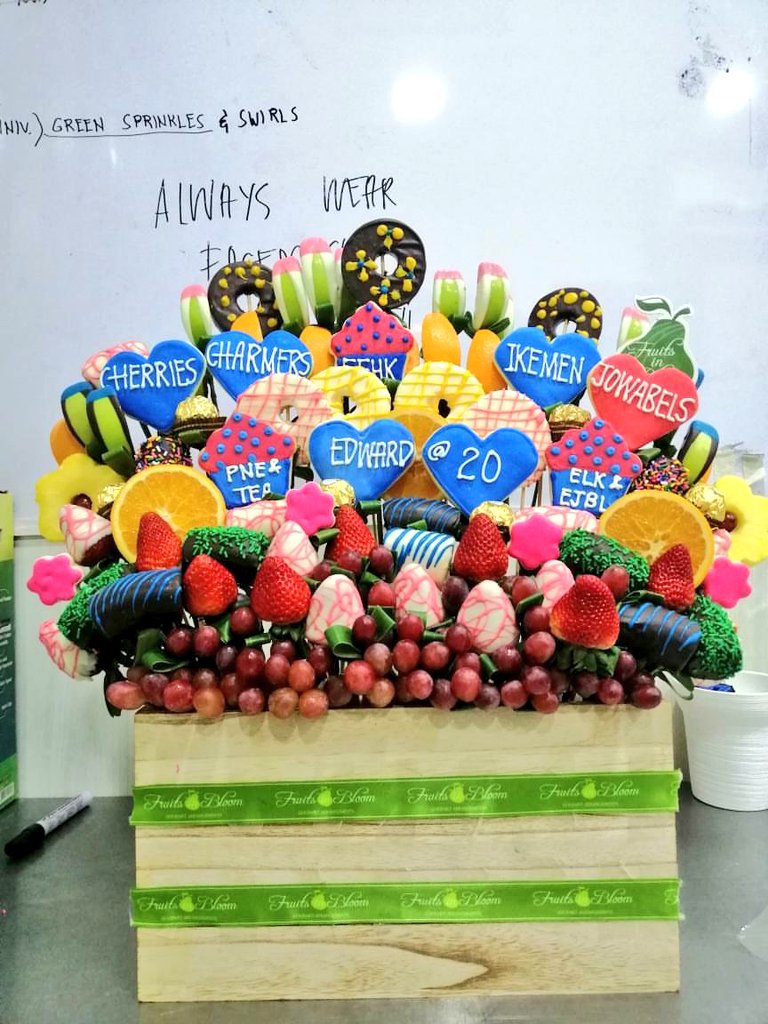 ᴘᴀʀᴏᴋʏᴀ ɴɪ ᴇᴅᴡᴀʀᴅ ヅ tweet media