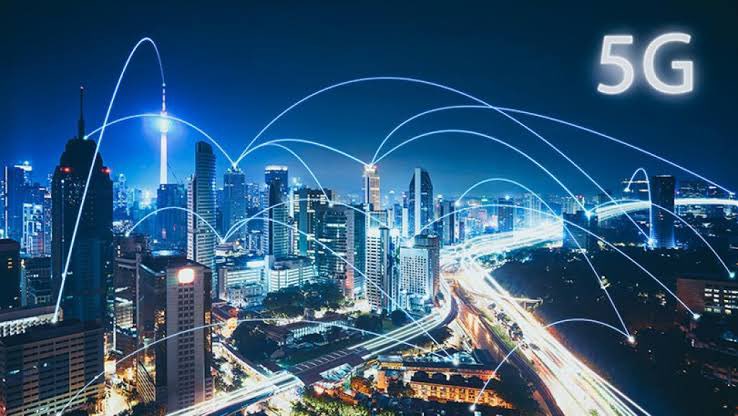 MMoukneche's tweet photo. Carrying out a surgical procedure from thousands of kilometers away may sound like a science fiction, but #5G #mobile #networks which offers extremely low latency rate #1ms are set to bring this technology to hospitals very soon #5G #LPWA #Mobile_Network #Qualcomm #Huawei https://t.co/Sa0eLEZ9BD