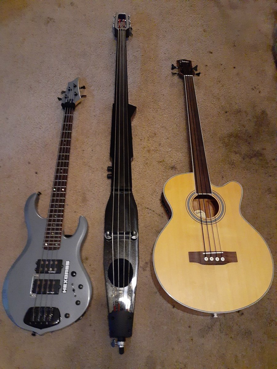 HexificeMusic's tweet photo. ALL MY GEAR (except mics and cables).
#bassplayer #BassGuitar #electricbass
#electricupright #uprightbass #bajoacustico #bajoelectrico
#zoombasseffects #zoombass #acousticbass #staggbass #casiokeyboard #fenderamp #electroharmonix #BassGuitar https://t.co/te3hCivCNU