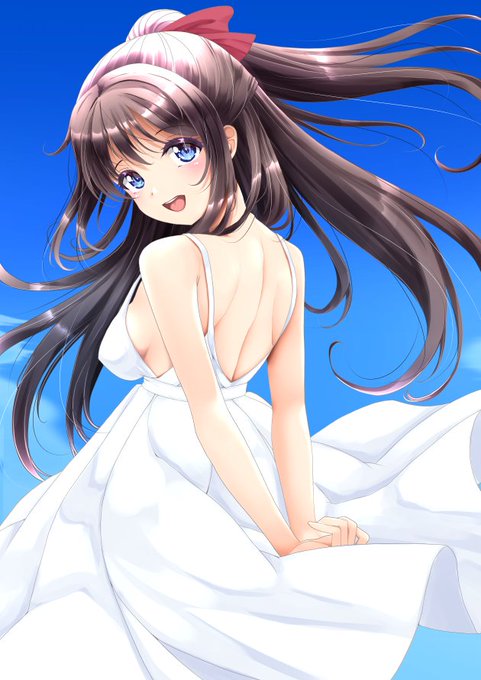 「やっぱりしずくちゃんには清楚可憐な感じの白ワンピースが似合うn……………!?!?!?!?」 